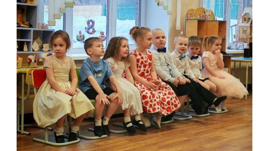 Международный день 8 марта.